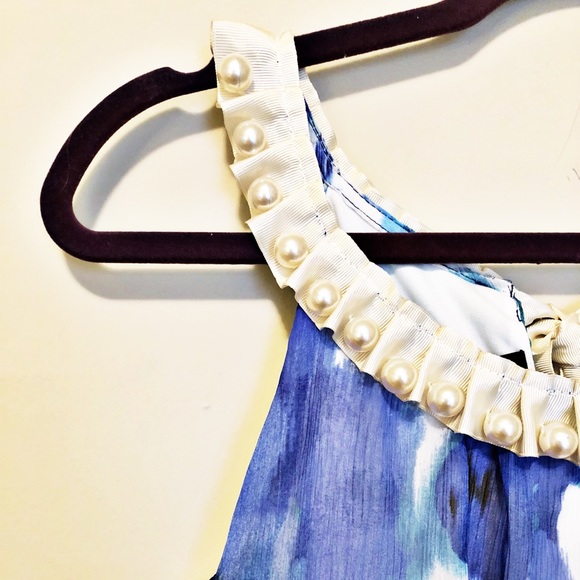 💥Gorgeous Multicolor Top with Pearl Neckline - Picture 4 of 7